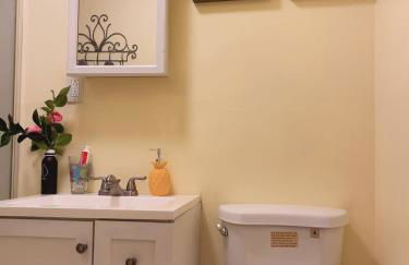 private & Quiet unit D Bed & bath - Foto 10