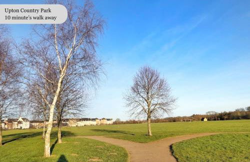 Exquisite 7 Bedroom 5 Bathroom House - Over 1900 sqft - Close to City Centre with Free Parking, Fast W-Fi and SmartTVs by Yoko Property - Foto 51