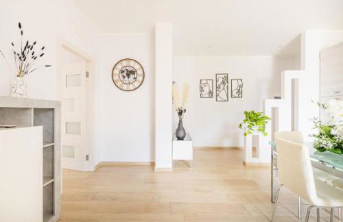 Boutique Apartment The Heart of Caserta - Photo 17