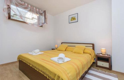 Two-Bedroom Apartment In Radmani - Photo 3