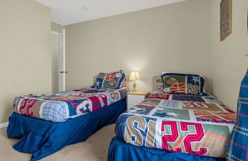 1061 Lake Berkley 4 Bed with Pool&Spa - Foto 25