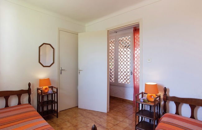 Cosy Holiday Home in Cargese Corse-du-sud Near Sea - Foto 8