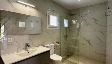 Massalia Suites - Foto 5, Shower