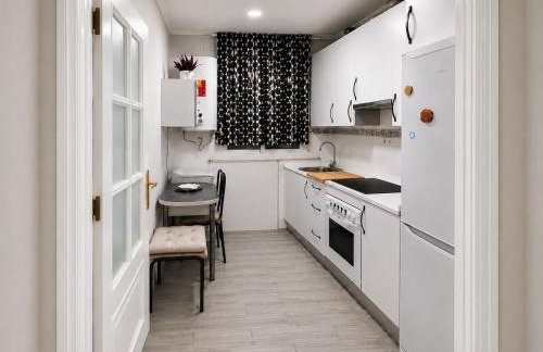 Apartamento renovado y tranquilo, 2 dormitorios bien comunicado con el centro de Madrid - Foto 12