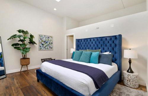 The Penthouse Loft in the Heart of Old Town! - Foto 27