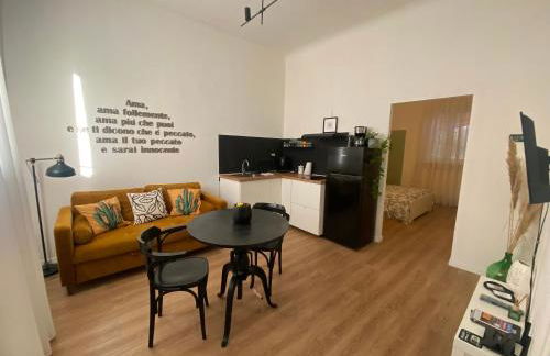 AMA HOMe, appartamento in centro con terrazza - Foto 2