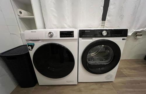 VipStay - Stilvoll und geräumige Apartments mit Terasse oder Balkon, Küche, kostenloses Parken, WLAN, Smart Tv - Foto 59