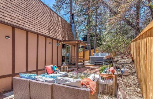 Blissfully Wild -with Hot Tub and pets are welcome - Foto 48