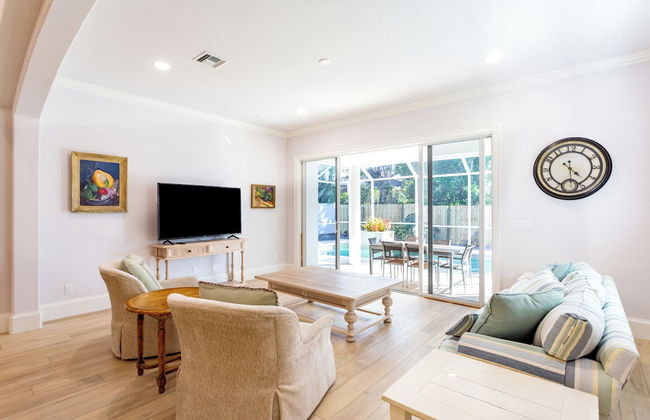 Imola: Newly Remodeled Pool Home Minutes from Vanderbilt Beach. Family-Friendly Retreat with 4 BR, 3.5 Bathrooms, and Private Screened Pool. Perfect Location Near Mercato and Naples Attractions - Foto 23