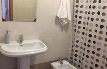 VUT sencilla y cómoda en Ávila capital. - Foto 14