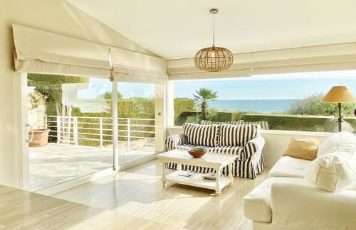 Villa Catalina Stunning 4bedroom villa with air conditioning sea views & private swimming pool ideal for families - Foto 4