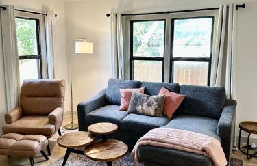 Campus Cottage Kng Bed! Walk To Uco And Downtown - Foto 2