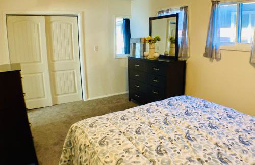 Bo's Copper City Charmer, easy Freeway Access, open floorplan - Foto 4