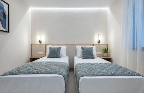 Alysos Luxurious Apartments - Photo 40