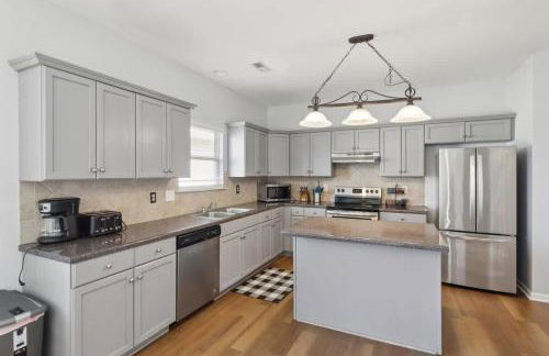 Quaint homey cottage style home in Harvest - Photo 24