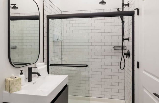 Sosuite 1BR Apt w W/d, Desk Alcove - Photo 12