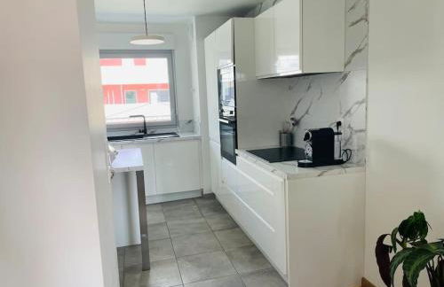 Spacious Near Center Terrace et Parking - Foto 10