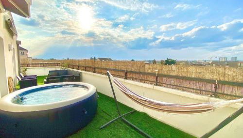Le Prestige Terrasse-Cocon familial cosy, Billard & Jacuzzi avec vue sur Paris - Foto 2, sunbed