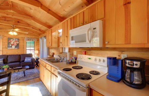 Pet-Friendly Damascus Cabin with Deck and Mtn Views! - Foto 9
