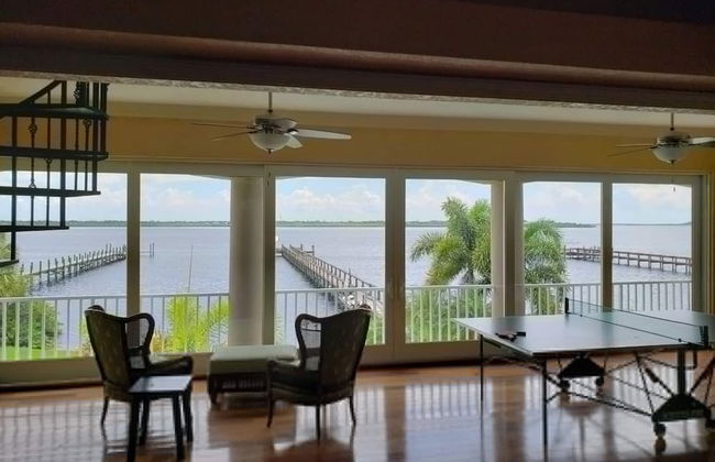 Big House on the Myakka Sleeps 12 Heated Pool Spa - Foto 2