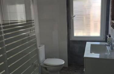 Apartamento cerca del puerto y del paseo - Photo 2