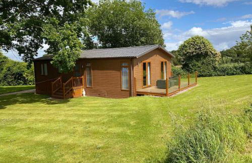 Gorstage Meadows Luxury 2 Bedroom Lodge in Rural Cheshire - Photo 20