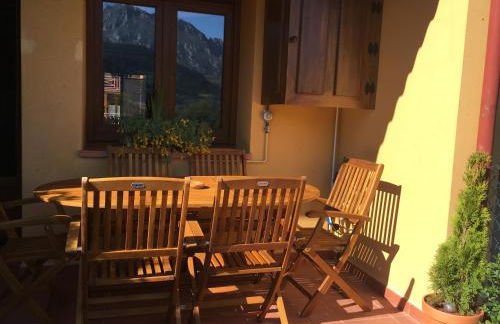 PRECIOSO CHALET JUNTO A POTES CON PISCINA-4 Hab,3 Baños - Photo 12