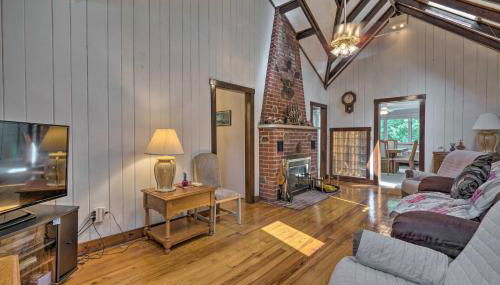 Dog-Friendly Waretown Home with Furnished Deck! - Foto 5