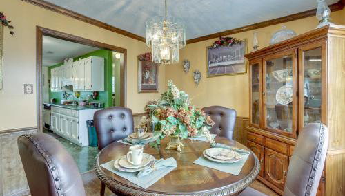 Pool and Large Covered Patio! Decatur Family Getaway - Foto 5