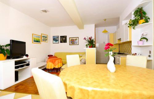 Apartmani Mira - Photo 45