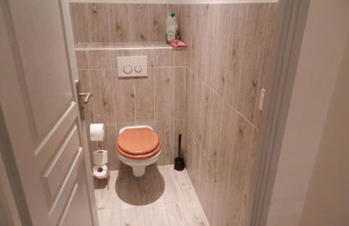 CHALET INDIVIDUEL TRES ENSOLEILLE AU CALME VUE IMPRENABLE - Foto 9