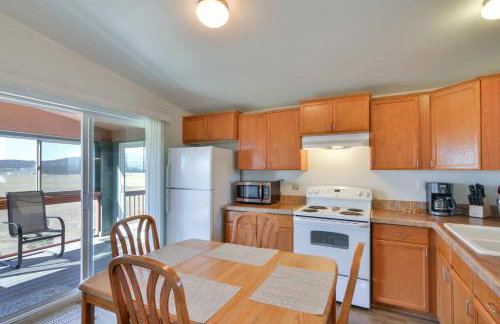 Tranquil Cabin Getaway with Panoramic Mtn View! - Foto 9