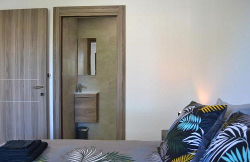 ETOILE DU BERGER Saint Aygulf 3 Villas et 4 appartements jardin individuel et piscine chauffée en saison - la mer et les plages 450 m - Foto 64