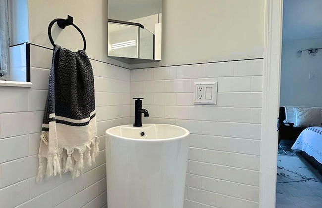 Cute 1940 Boutique Studio Condo by RedAwning - Foto 14