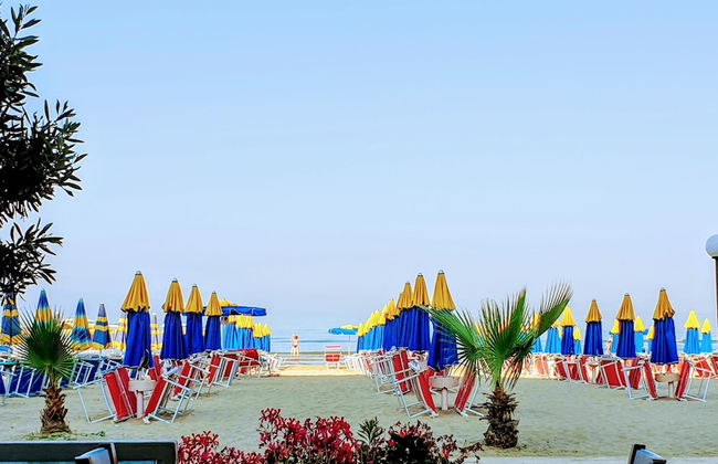 Big Apartment by the sea in Durres - Photo 34