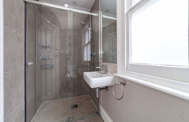 5 Bed Apartment in Hammersmith - Foto 48