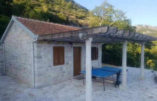 Green Marble Pool Cottage 3 BR in 2 adjoining stone buildings on a 2 acre private land - Foto 31