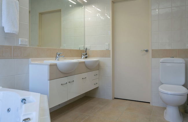 ACACIA WATERS - Photo 34