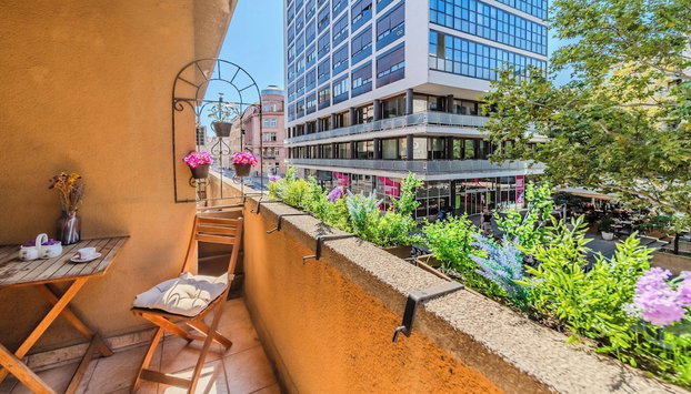 Lavanda Apartment With Terrace - Happy Rentals - Foto 2, Imagen principal