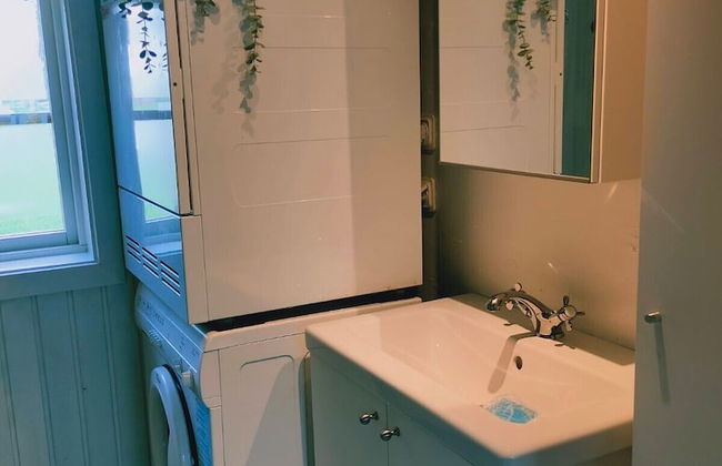 Charming 2-bed House at the Lake Close Gustavsfors - Foto 18