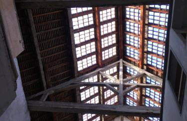 Grands Gîtes de charme avec jardin, lieu calme et paisible en plein coeur d'Arbois, linge inclu, lits faits à l'arrivée et ménage en fin de séjour - Foto 4