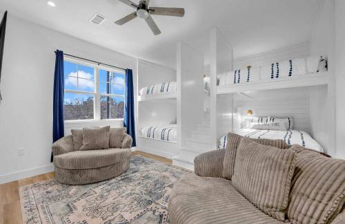 The Woodland Escape with Concierge Services - New Listing - Foto 32