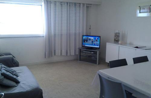 Résidence La Garenne à La Grande Plage, vue mer, piscine et parking privé, 6 personnes - Photo 8
