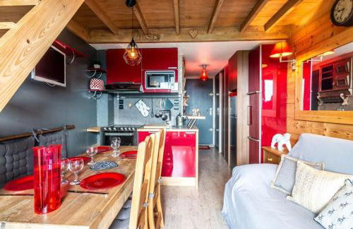 Slow Chalet MtBlanc Soleil Ski-inout Nice View Balcony Elevator Parking - Photo 2