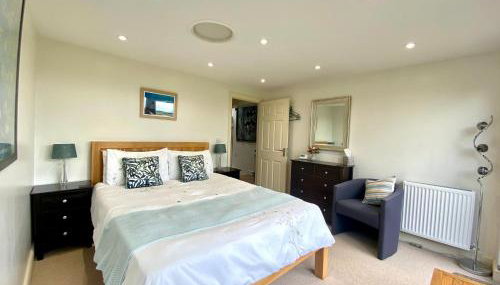 A secluded self contained Country Suite with a view - parking, easy access to Bath - Foto 2