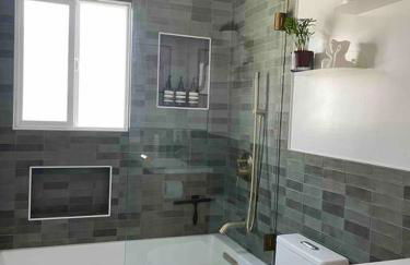 Huge Updated Spanish Apt - Steps to Beach & Bay! - Foto 28