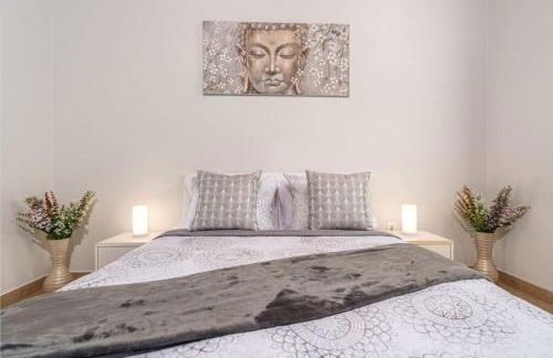 Marina View Apartment - Pool & stunning ocean view - Photo 17