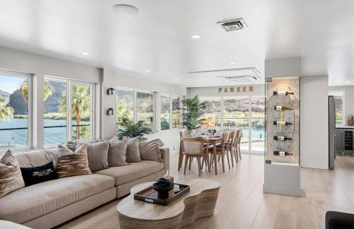 New Luxe Riverfront Home, Launch & Dock, Gamerooms - Foto 45