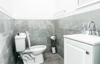 2 Homes, 1 Stay-7BR Niagara Falls Compound - Foto 28