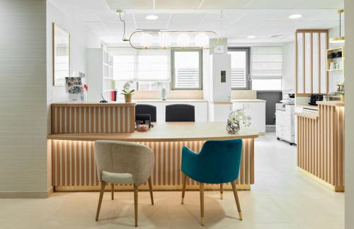 Zenao Appart'hôtels Suresnes - Foto 25